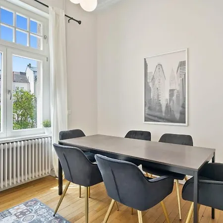 W Shared Bathroom&kitchen In Luxury Luxembourg