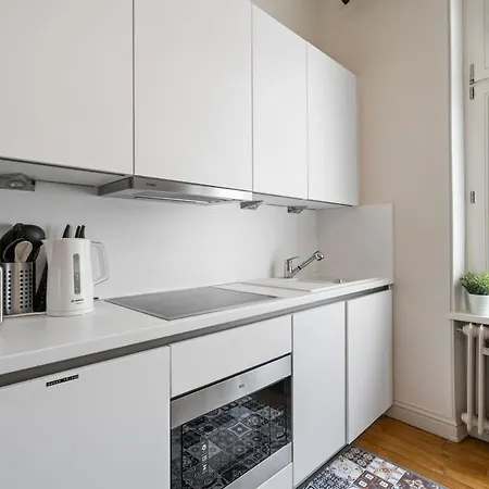 W Shared Bathroom&kitchen In Luxury Villa Luxembourg